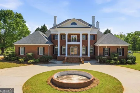 1202 Hodges CIR