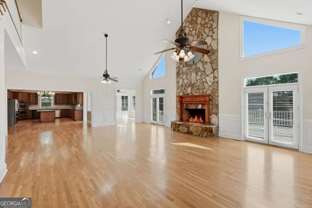 1202 Hodges CIR Mansfield, GA 30055