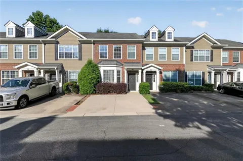 2161 Del Lago Circle NW