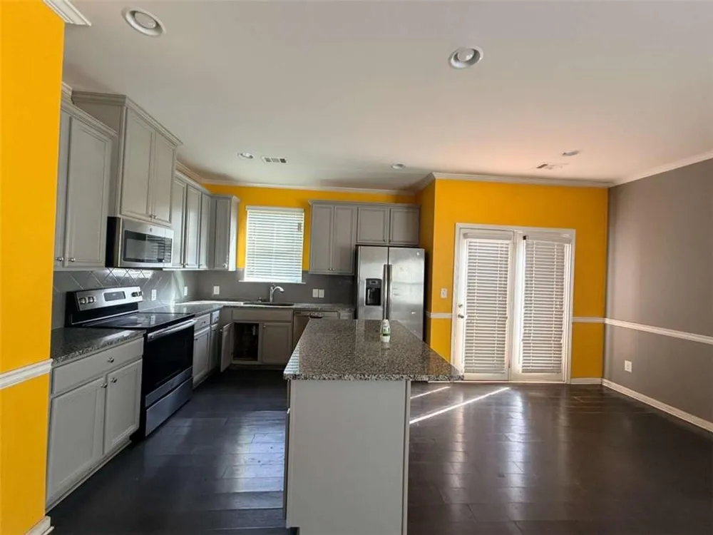 2352 Rolling Trail Lithonia, GA 30058