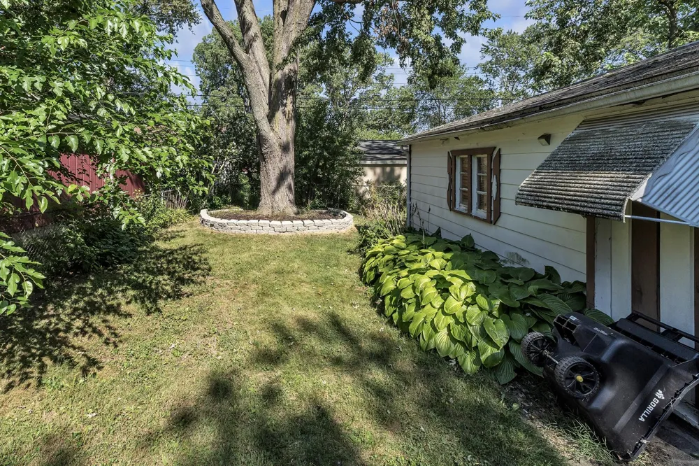 99 Devonshire Street Ypsilanti, MI 48198