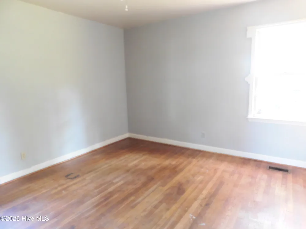 604 Everett Street Laurinburg, NC 28352
