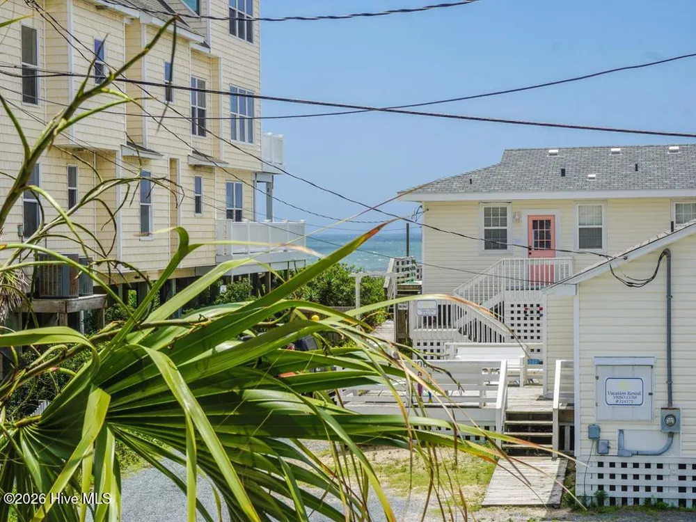 305 Shore Drive Surf City, NC 28445