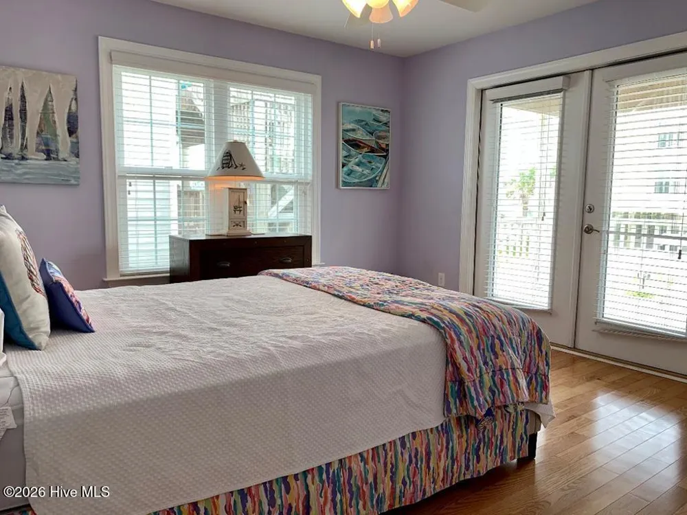 305 Shore Drive Surf City, NC 28445