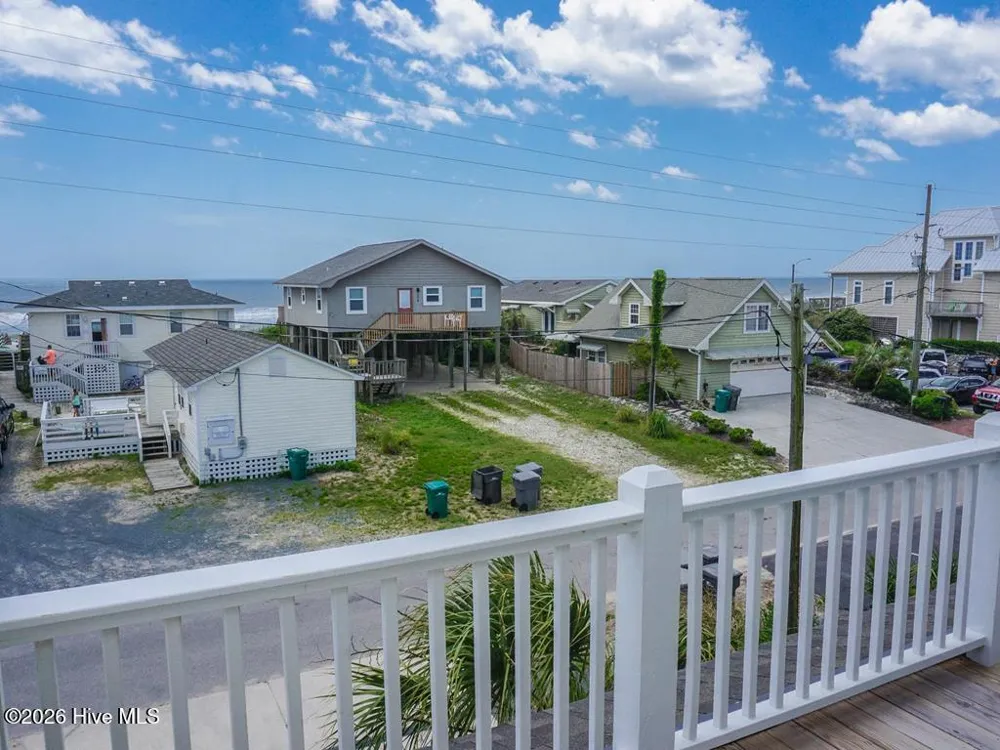 305 Shore Drive Surf City, NC 28445