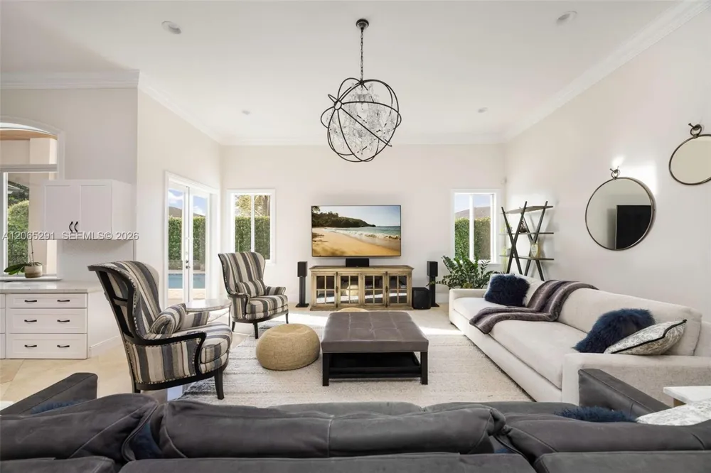 8111 SW 178th St Palmetto Bay, FL 33157