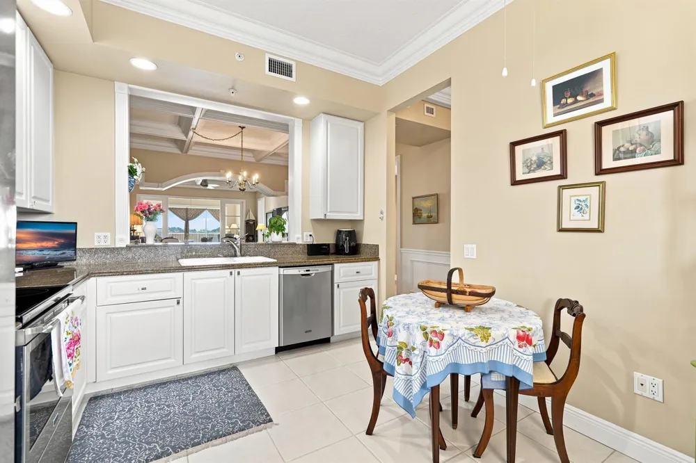 21 HARBOUR ISLE DRIVE W #302 Fort Pierce, FL 34949