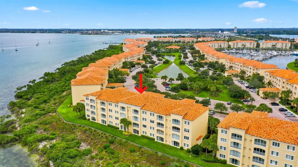 21 HARBOUR ISLE DRIVE W #302 Fort Pierce, FL 34949