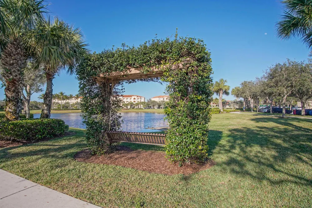 21 HARBOUR ISLE DRIVE W #302 Fort Pierce, FL 34949