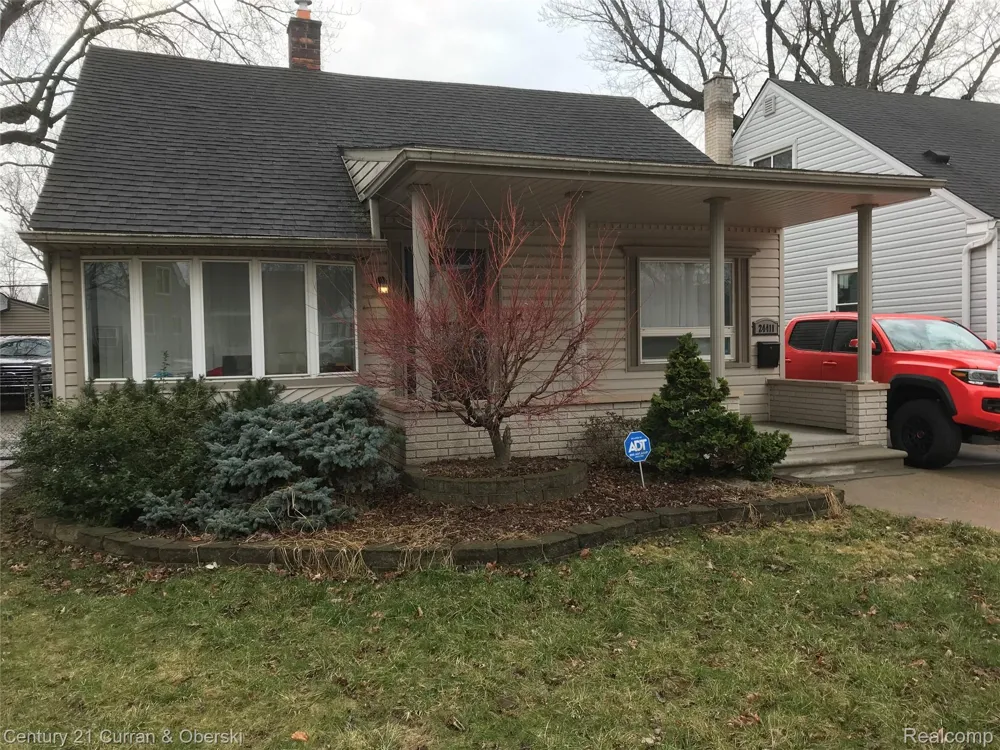 24411 PENN STREET Dearborn City, MI 48124