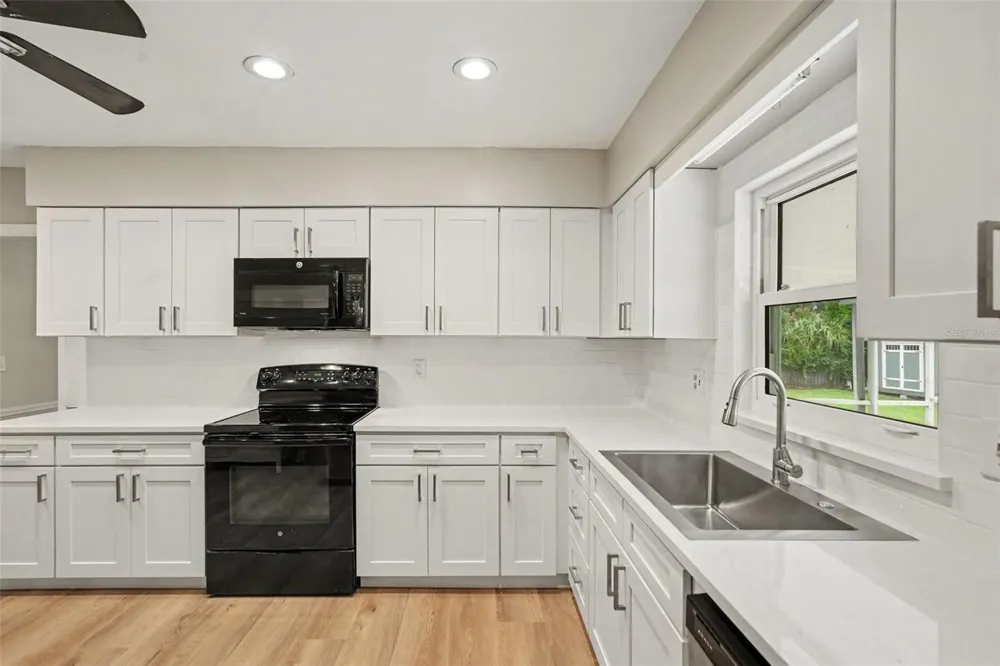 112 W BRENTRIDGE DRIVE Brandon, FL 33511