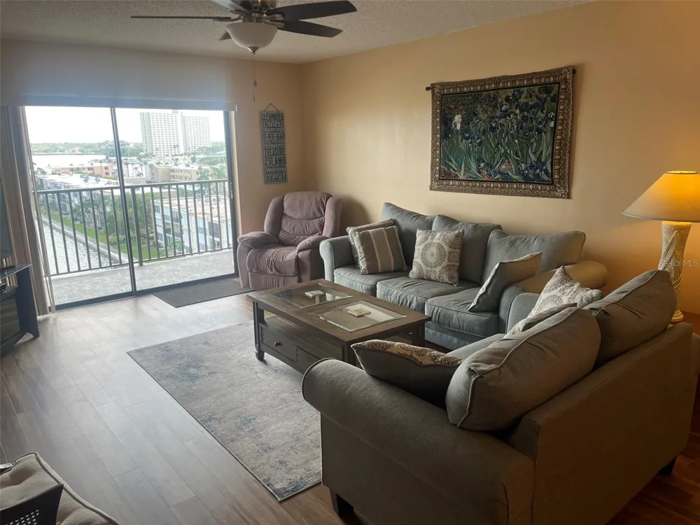 7300 SUN ISLAND DRIVE S #702 South Pasadena, FL 33707