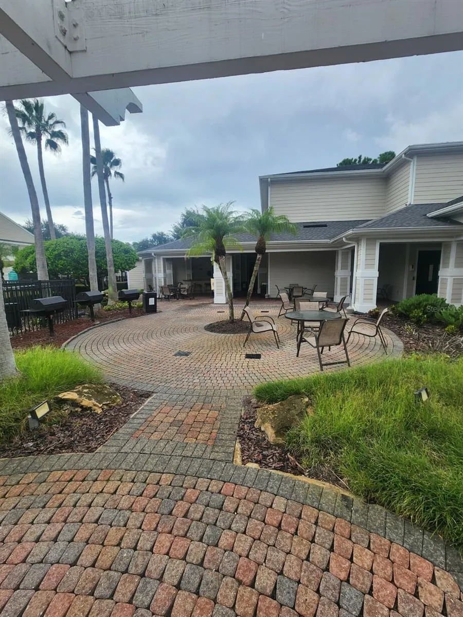142 SOUTHERN PECAN CIRCLE #204 Winter Garden, FL 34787