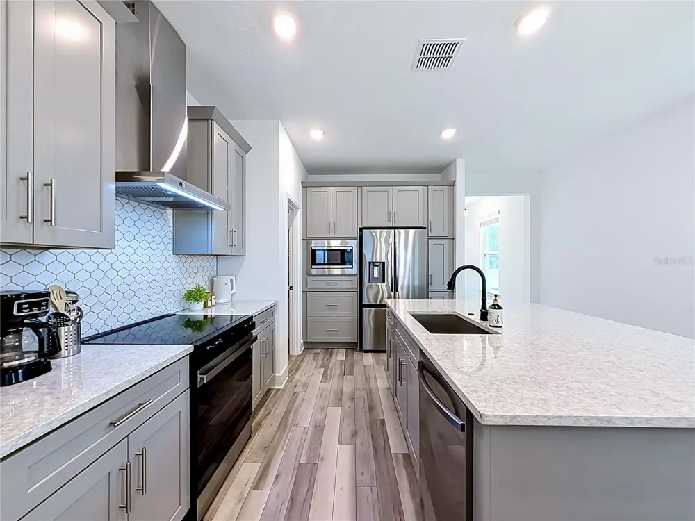 13568 AUTUMN HARVEST AVENUE Winter Garden, FL 34787