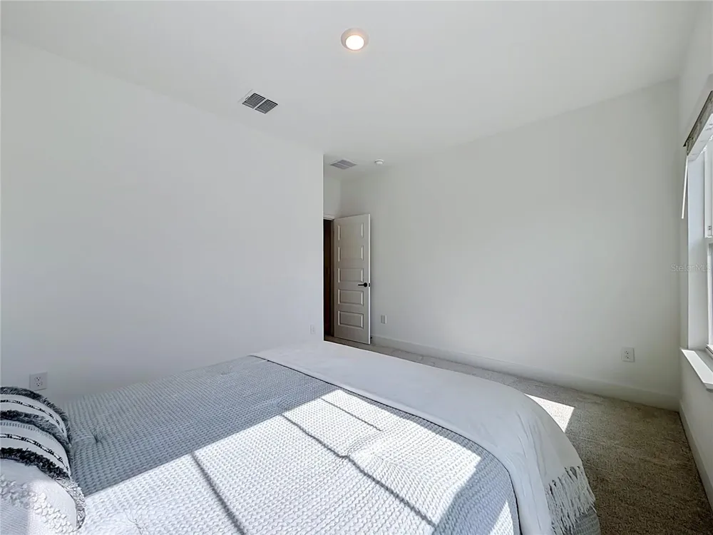 13568 AUTUMN HARVEST AVENUE Winter Garden, FL 34787