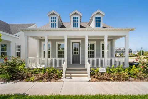 1827 HEADLAND LOOP