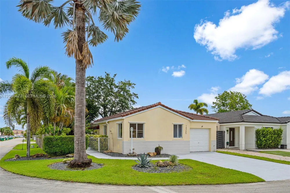 14365 SW 175th Ter Miami, FL 33177