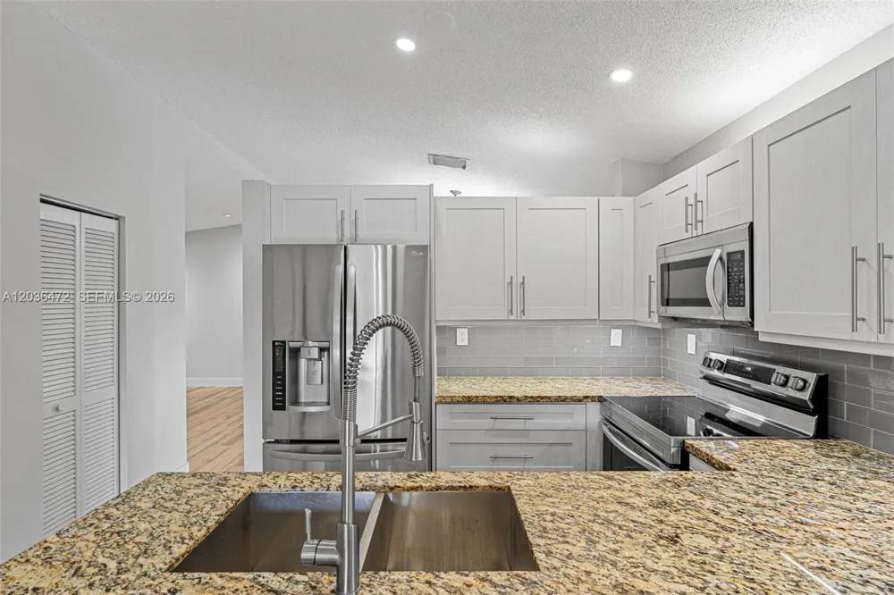 14365 SW 175th Ter Miami, FL 33177