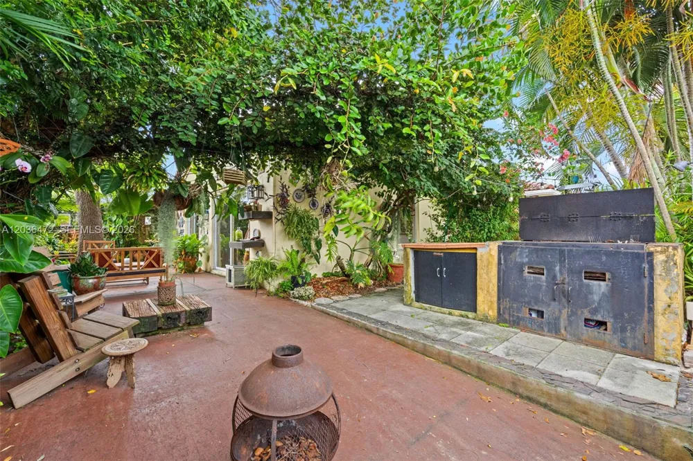14365 SW 175th Ter Miami, FL 33177