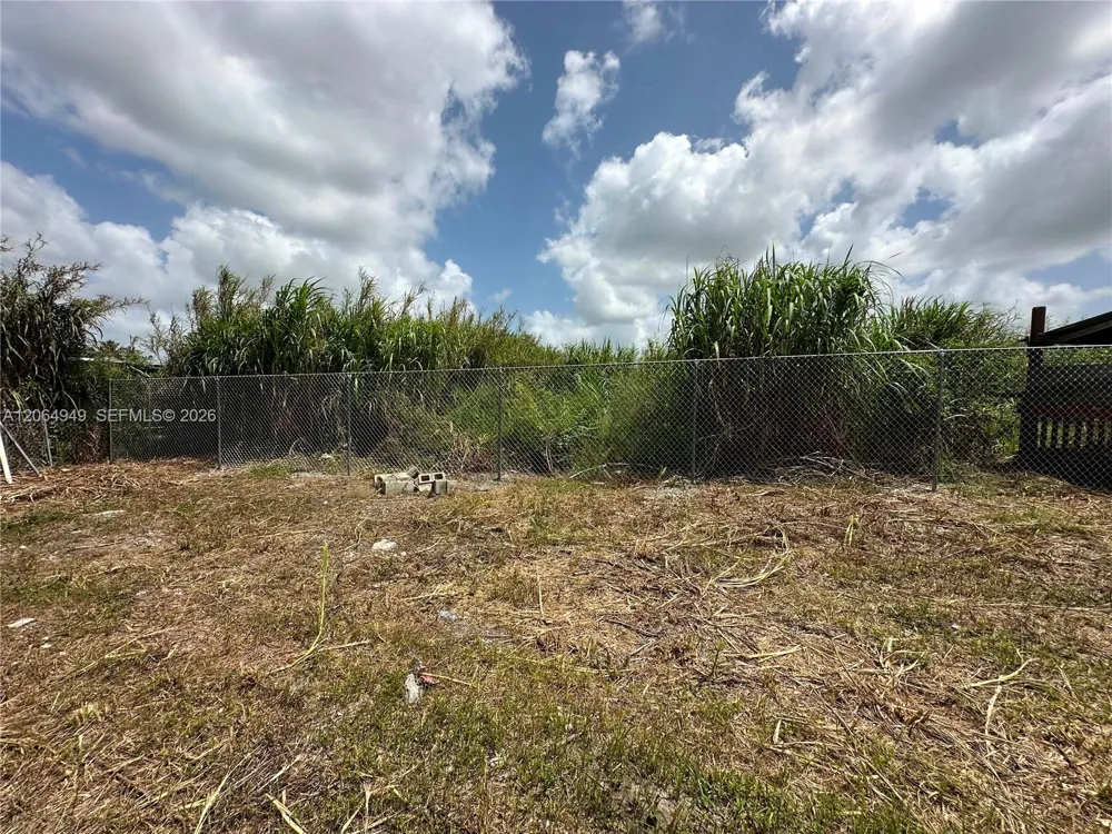 W 154xx SW 213rd Avenue Miami, FL 33187