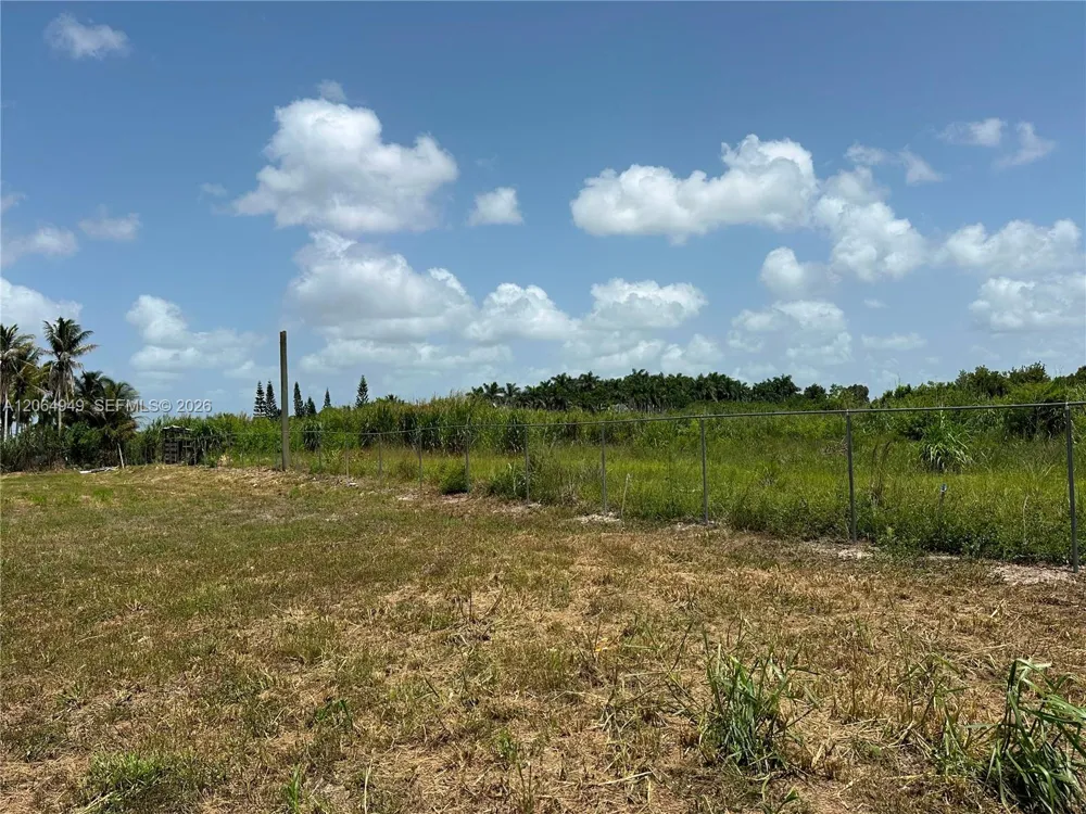 W 154xx SW 213rd Avenue Miami, FL 33187