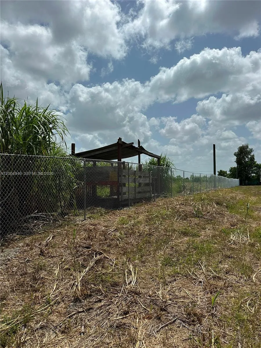W 154xx SW 213rd Avenue Miami, FL 33187