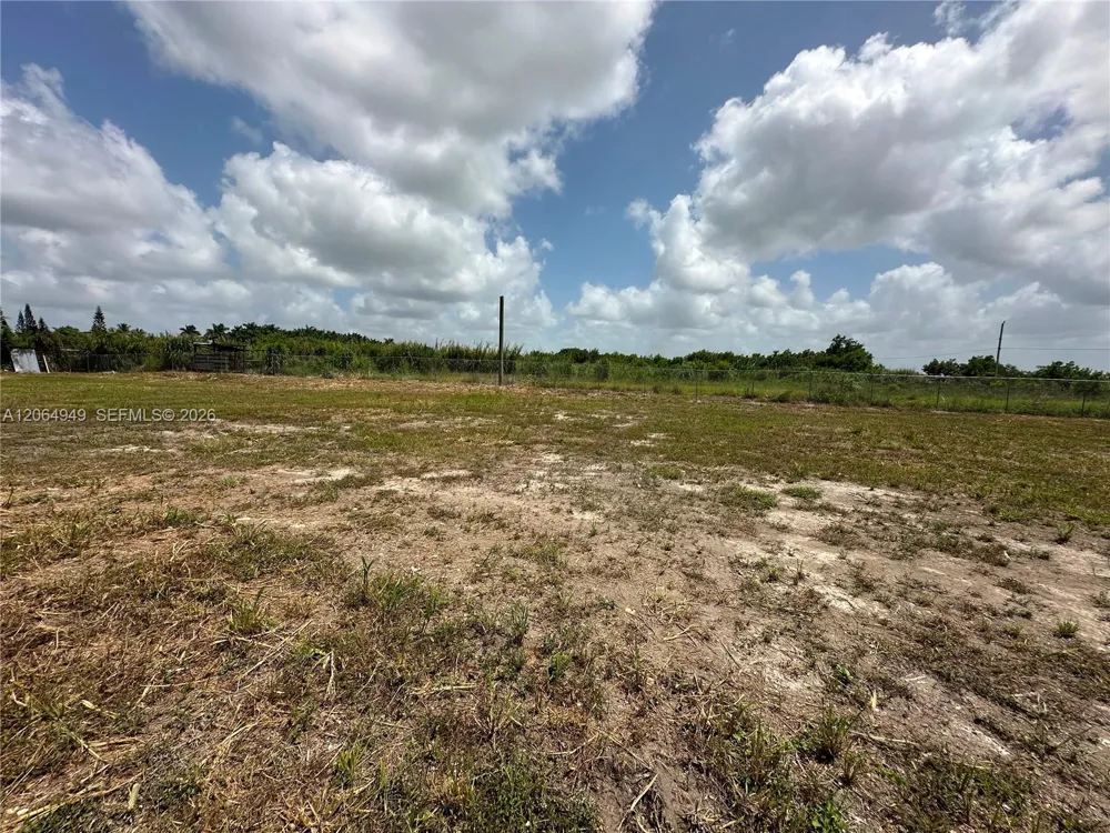 W 154xx SW 213rd Avenue Miami, FL 33187