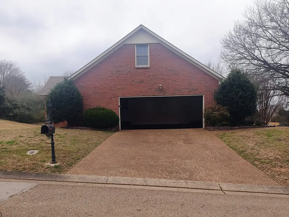 12 Brookstone Pl Jackson, TN 38305