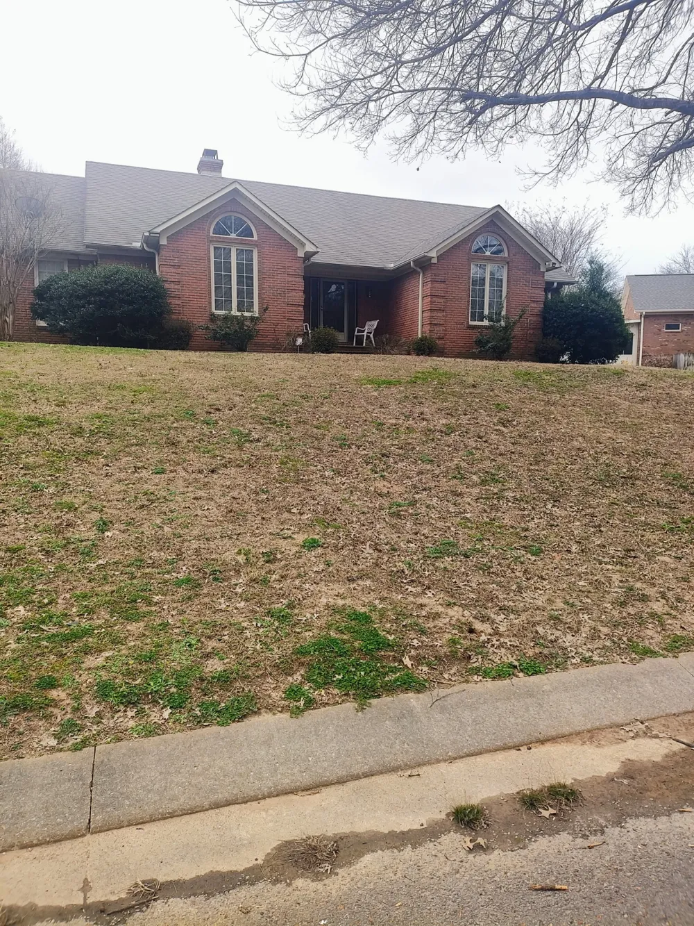 12 Brookstone Pl Jackson, TN 38305