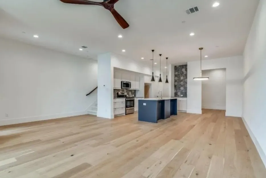 824 Eaglescliffe Landing Wylie, TX 75098