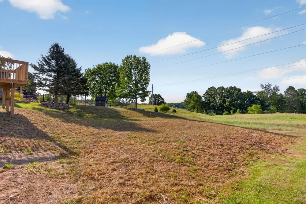 14869 Hilltop Drive Cement City, MI 49233