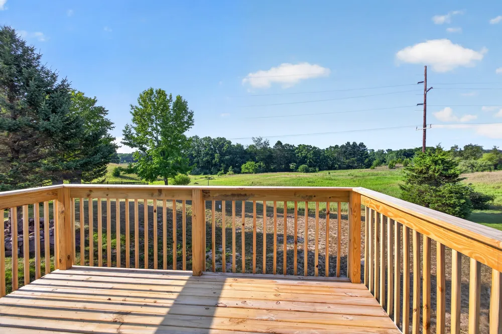 14869 Hilltop Drive Cement City, MI 49233