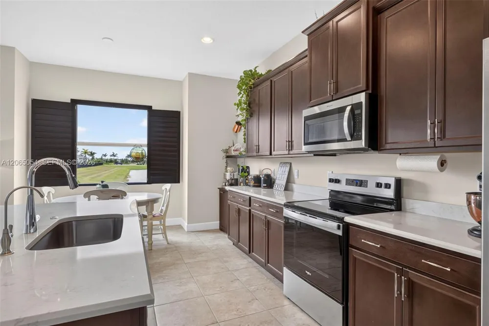 5691 Bristlecone Commoms Westlake, FL 33470