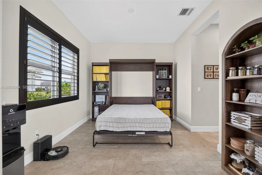 5691 Bristlecone Commoms Westlake, FL 33470
