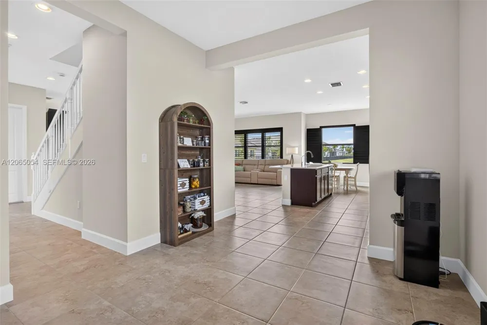 5691 Bristlecone Commoms Westlake, FL 33470
