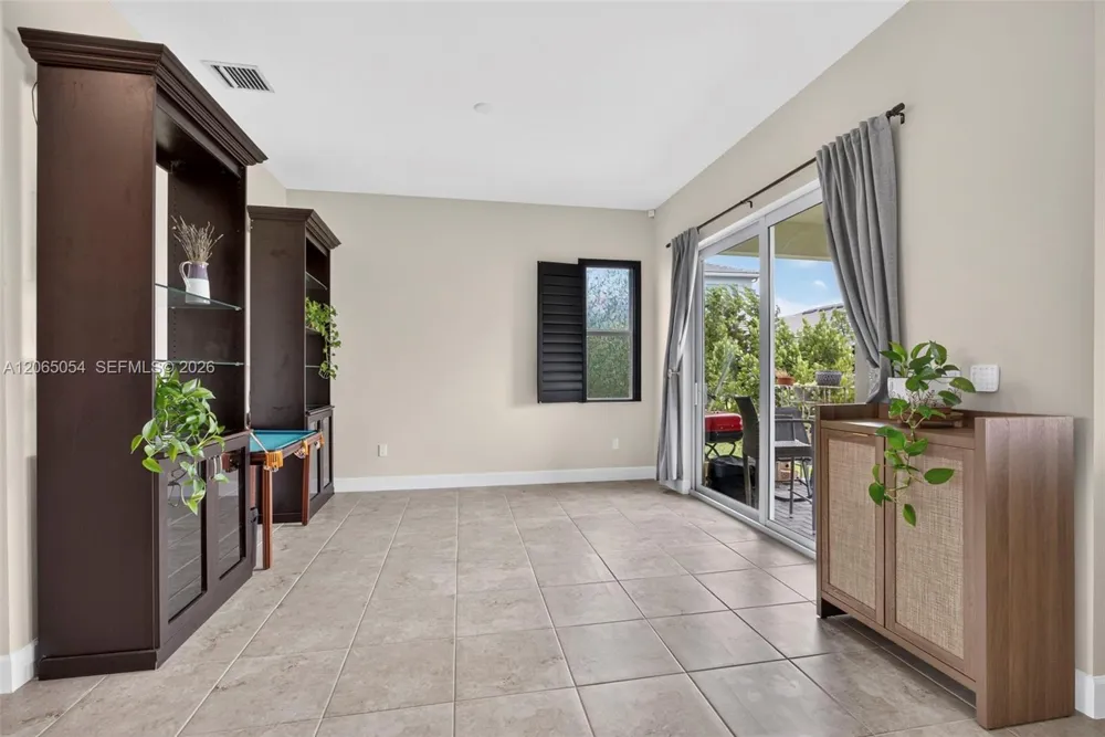 5691 Bristlecone Commoms Westlake, FL 33470