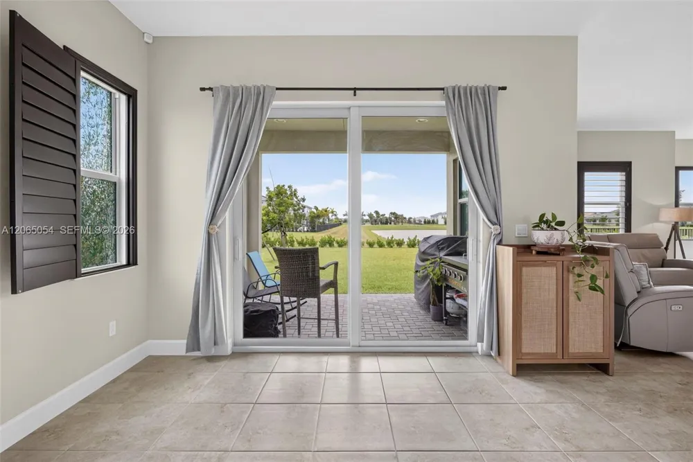 5691 Bristlecone Commoms Westlake, FL 33470