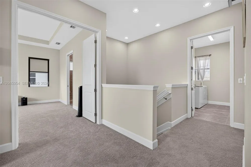 5691 Bristlecone Commoms Westlake, FL 33470