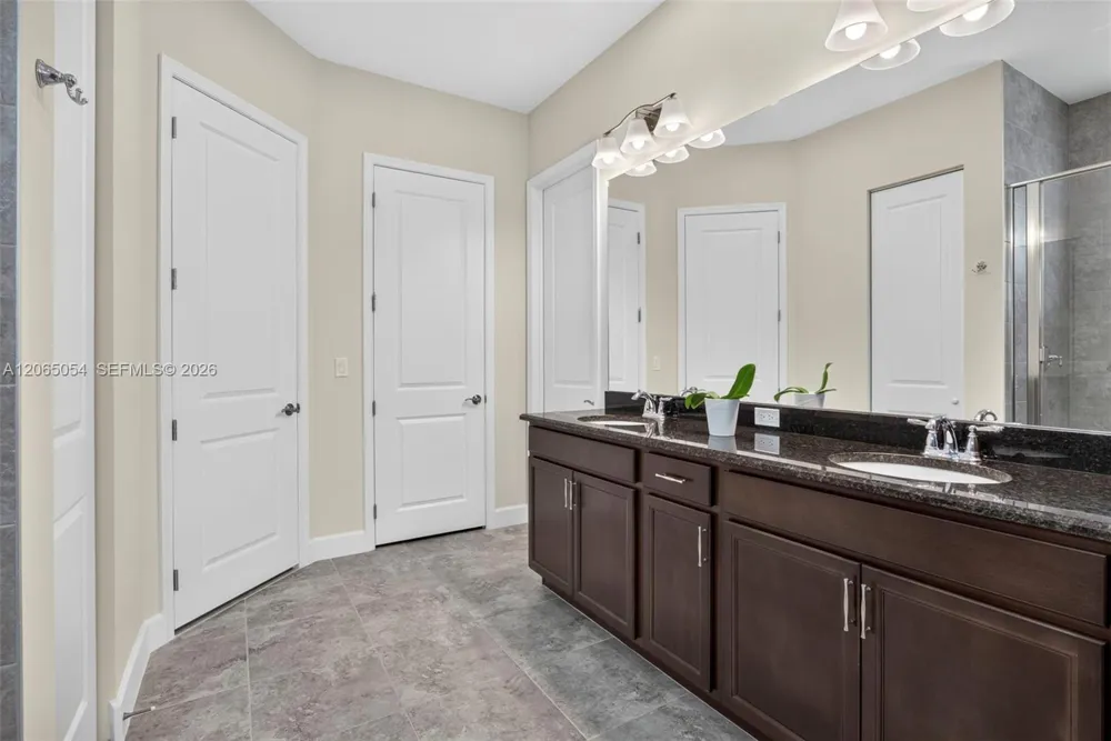 5691 Bristlecone Commoms Westlake, FL 33470