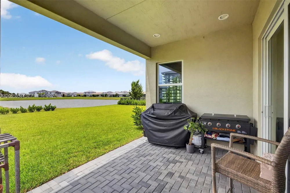 5691 Bristlecone Commoms Westlake, FL 33470