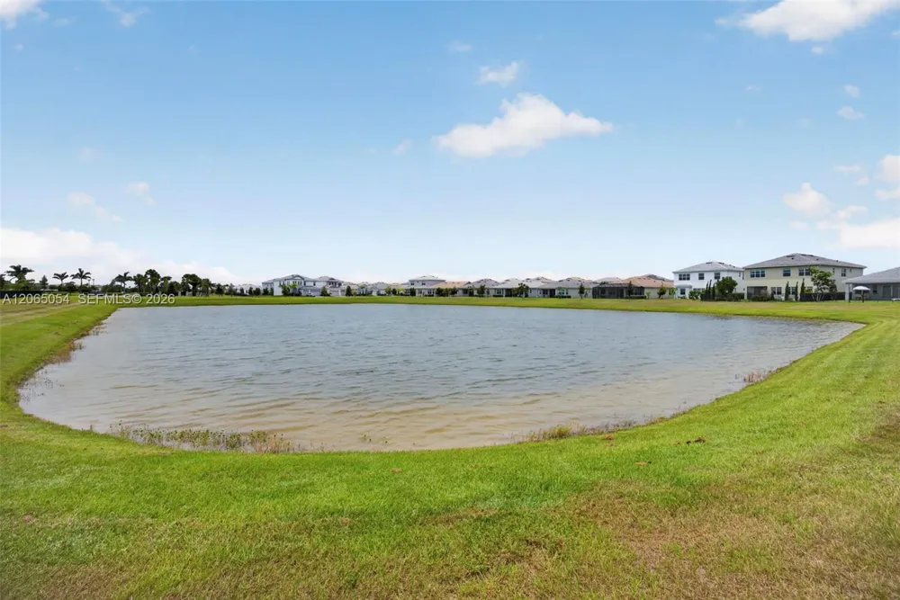 5691 Bristlecone Commoms Westlake, FL 33470