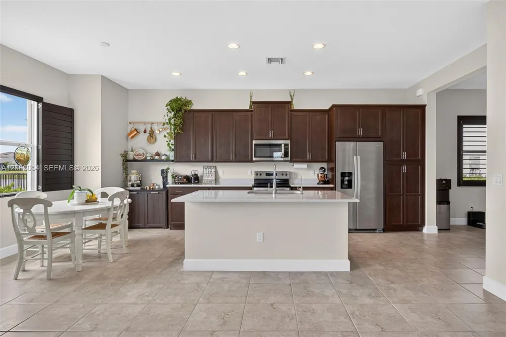 5691 Bristlecone Commoms Westlake, FL 33470