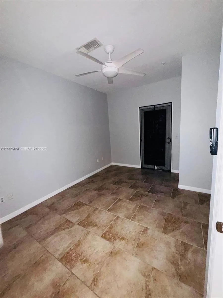 860 N Orange Ave #258 Orlando, FL 33180