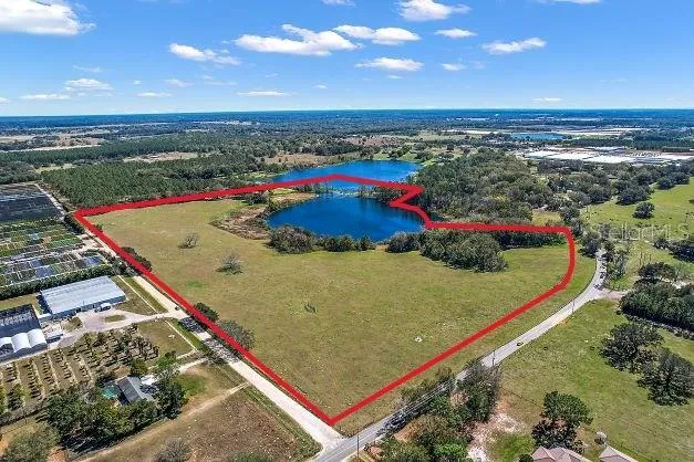 BRITT ROAD AND FUTURE FARM DRIVE Mount Dora, FL 32757