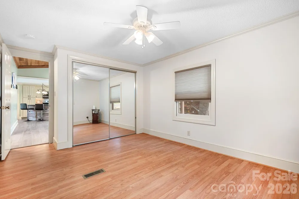 7224 Right Angle Street Sherrills Ford, NC 28673