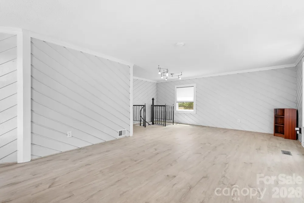 7224 Right Angle Street Sherrills Ford, NC 28673