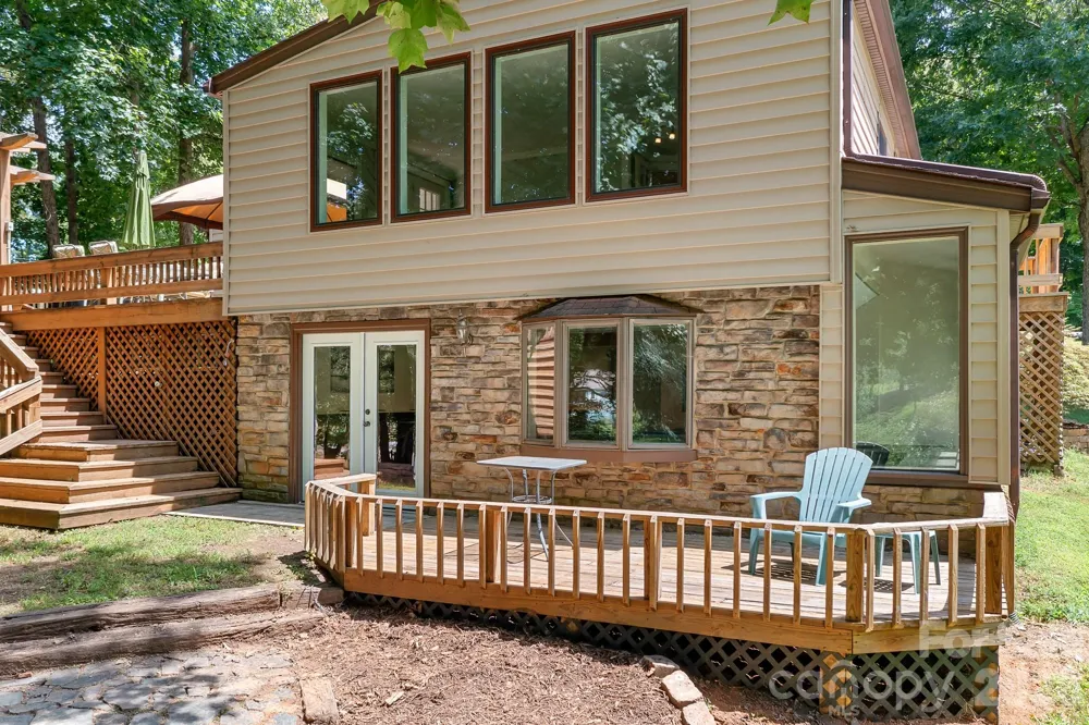 7224 Right Angle Street Sherrills Ford, NC 28673