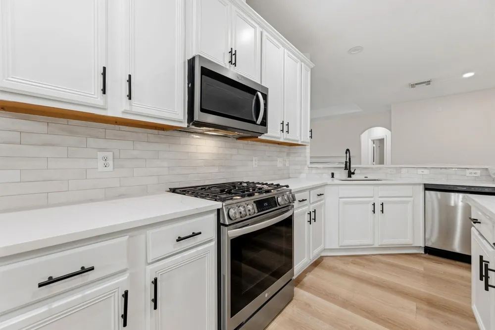 4432 Mae Street Friendswood, TX 77546