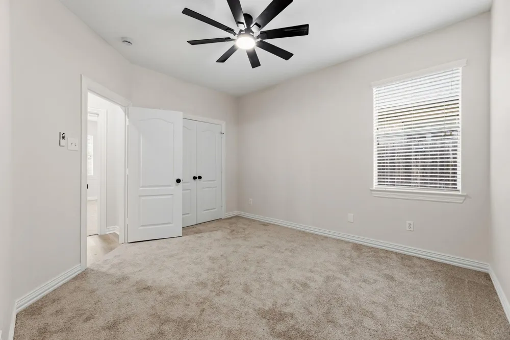 4432 Mae Street Friendswood, TX 77546