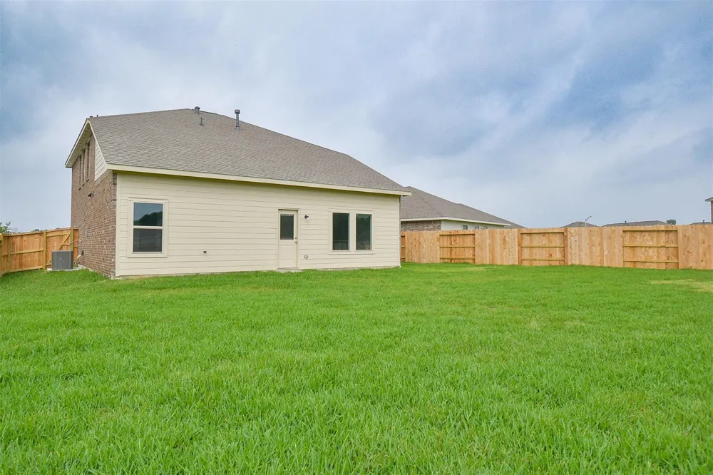 21811 Carpineti Lane New Caney, TX 77357